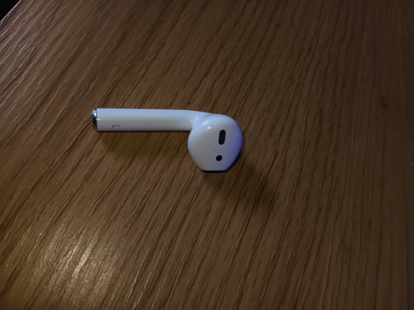 Left generation 2 Apple AirPod replacement - photo 3