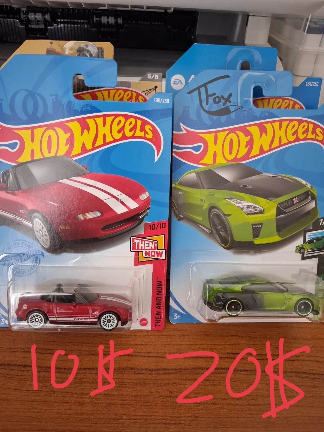 Hot Wheels Nissan Titan & Nissan Fairlady Z Die-Cast Cars - photo 3