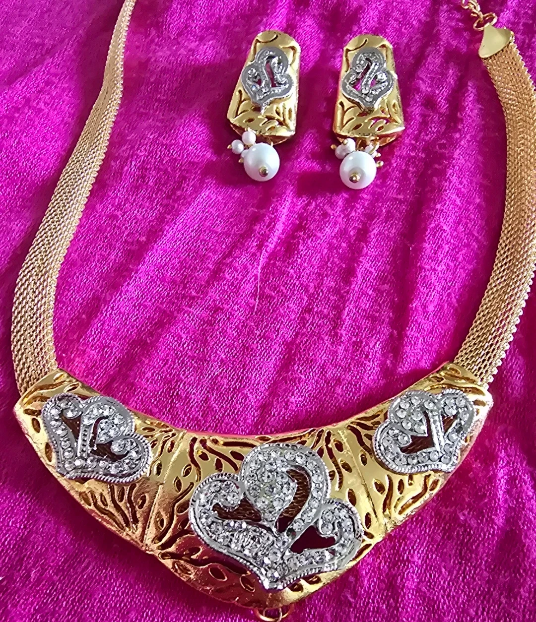 New Gold Tone Necklace and Earrings Set with Pearls - photo 3