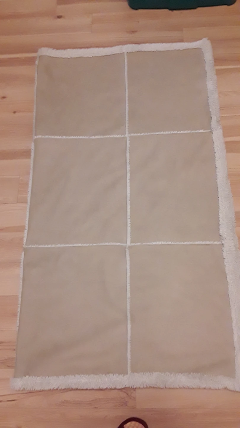 Light Beige Faux Sheepskin Rug