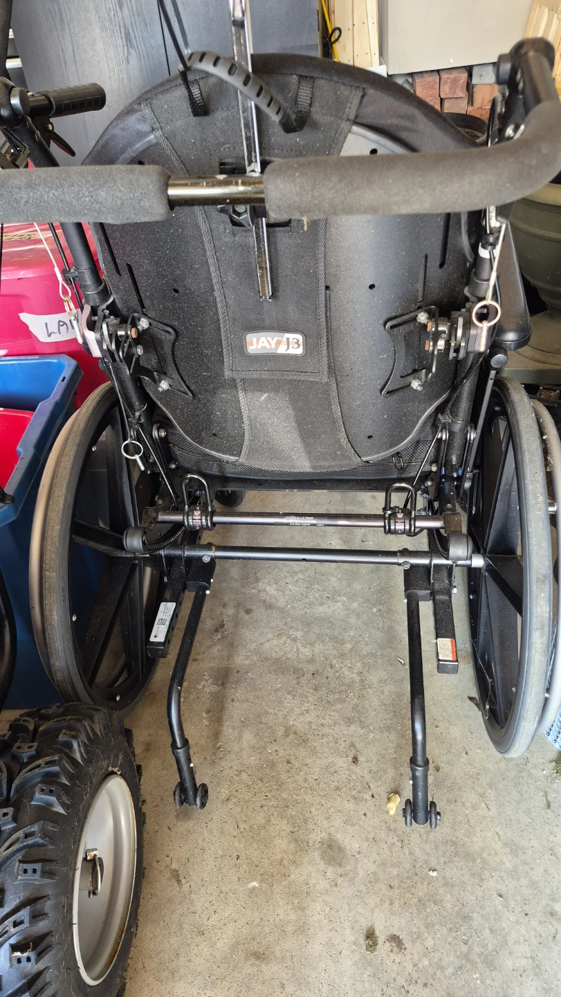 Jay J3 wheelchair. Pick up in Kitchener,  $500 - photo 2