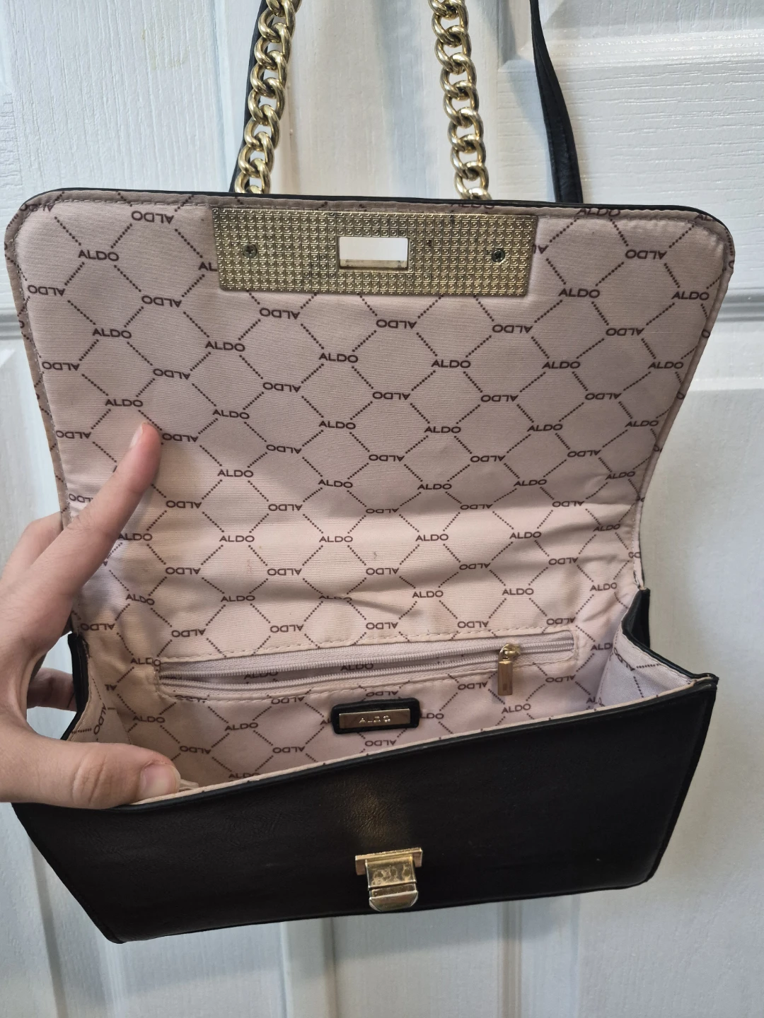 ALDO Black and Cream Quilted Shoulder Bag - photo 2
