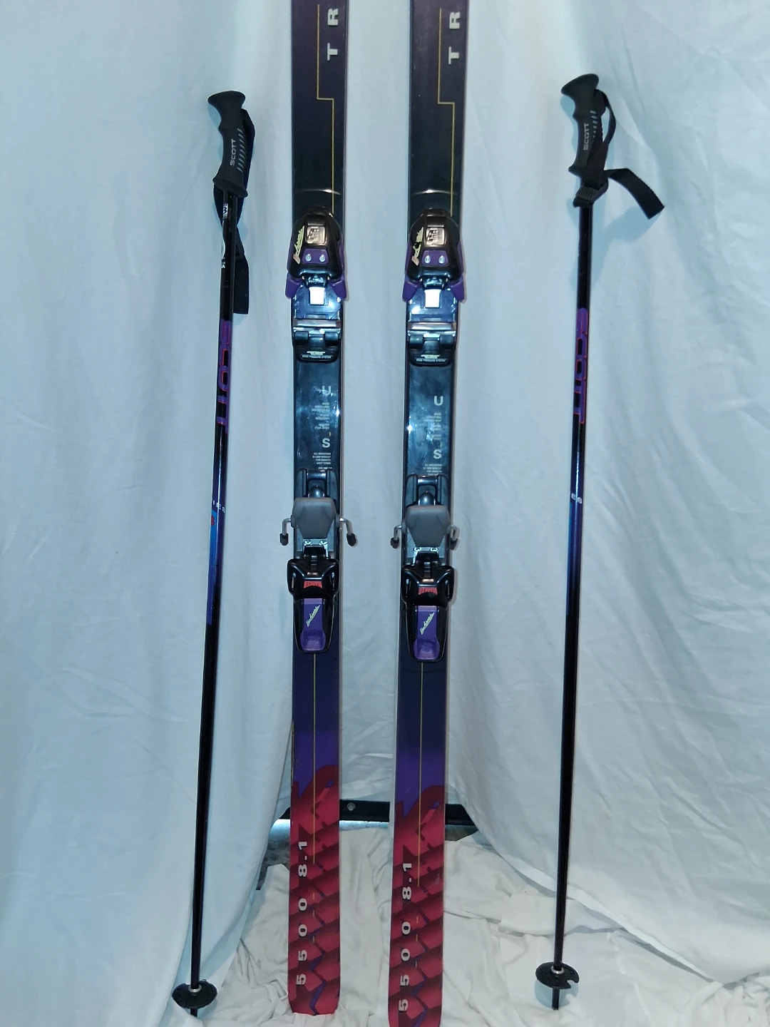 K2 Triaxial Skis with Scott Ski Poles - photo 3