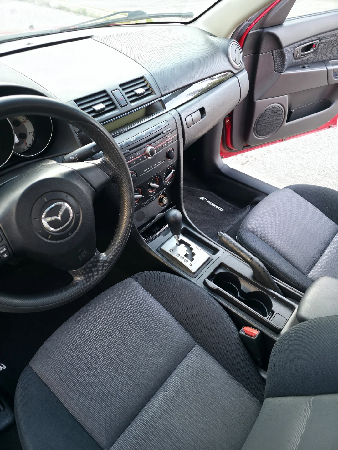 Mazada 3  2008 - photo 5