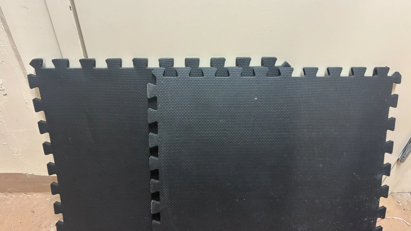 6 Black Interlocking Foam Floor Mats