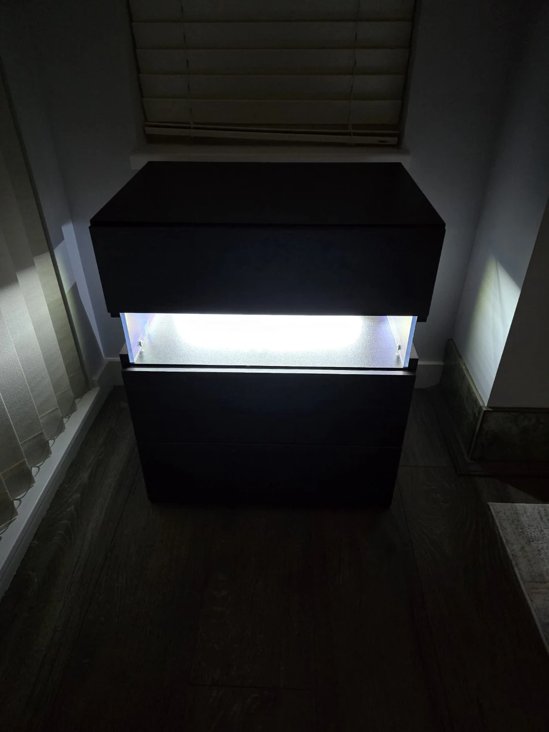 Set of 2 light up night stands BNIB - photo 2