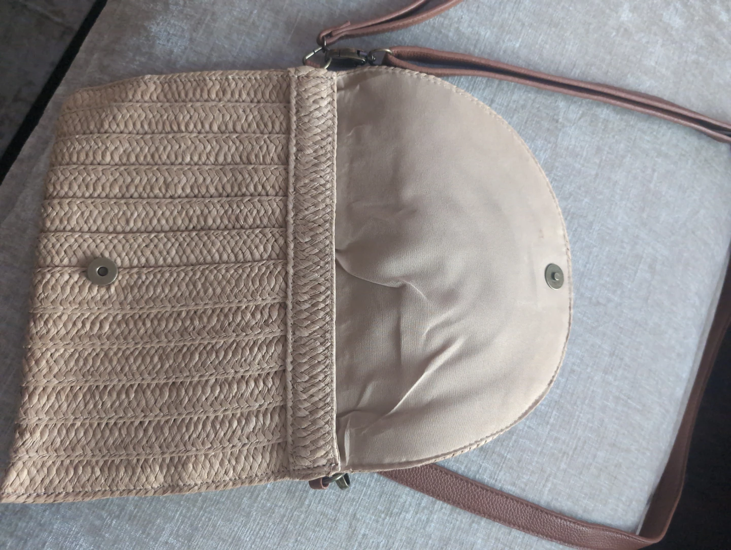 Straw Clutch with Shoulder Strap - photo 2