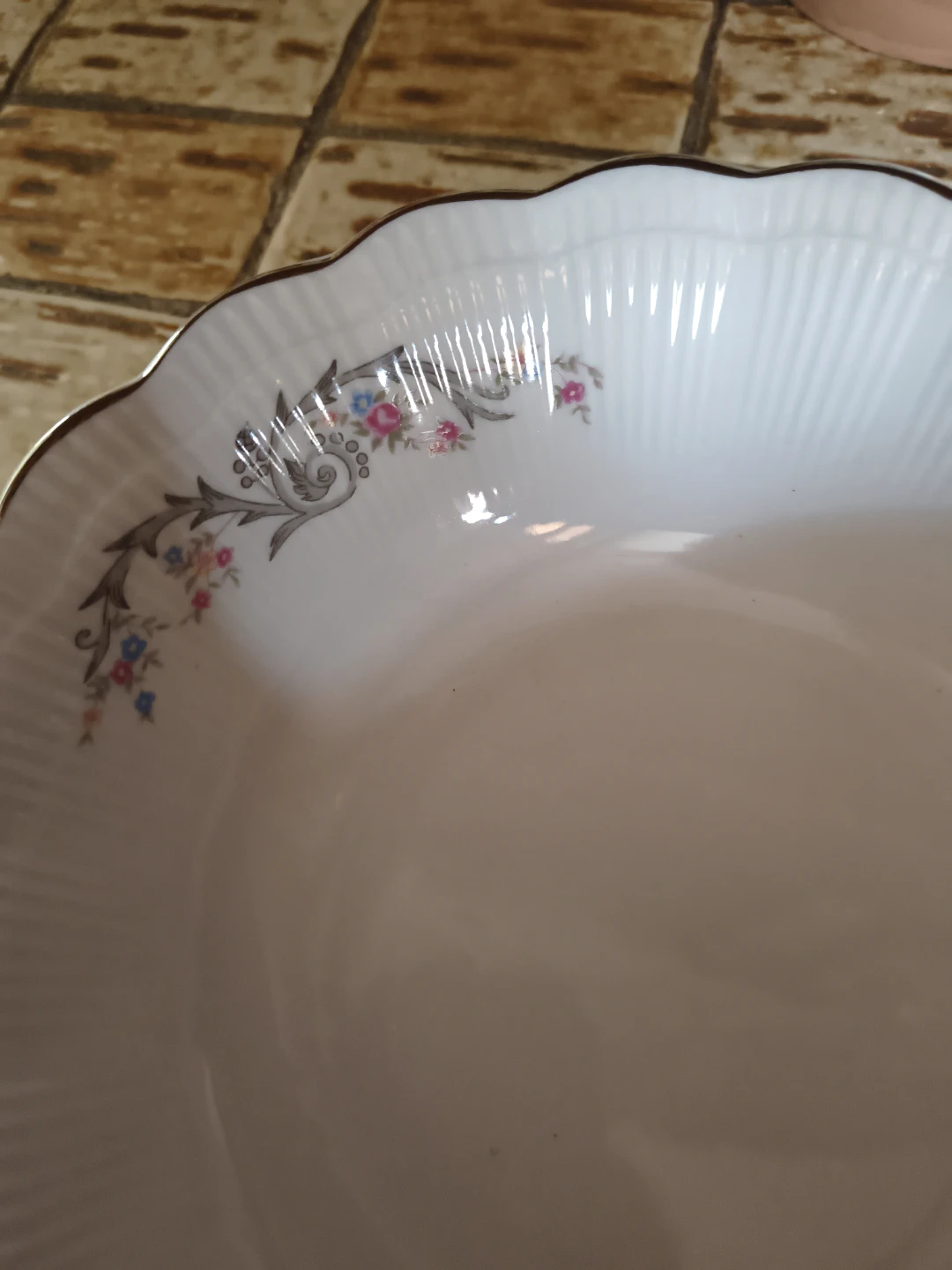 Vintage Serving Bowl - photo 2