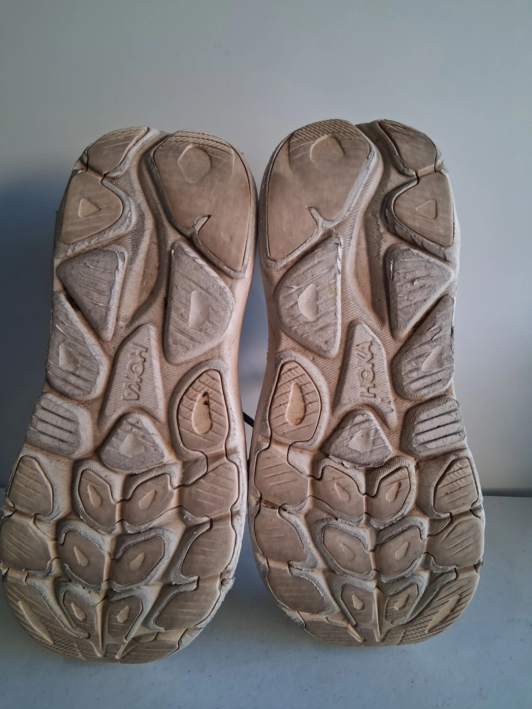 Hoka One One W Clifton 10 Women's Running Shoes size 9 - photo 4