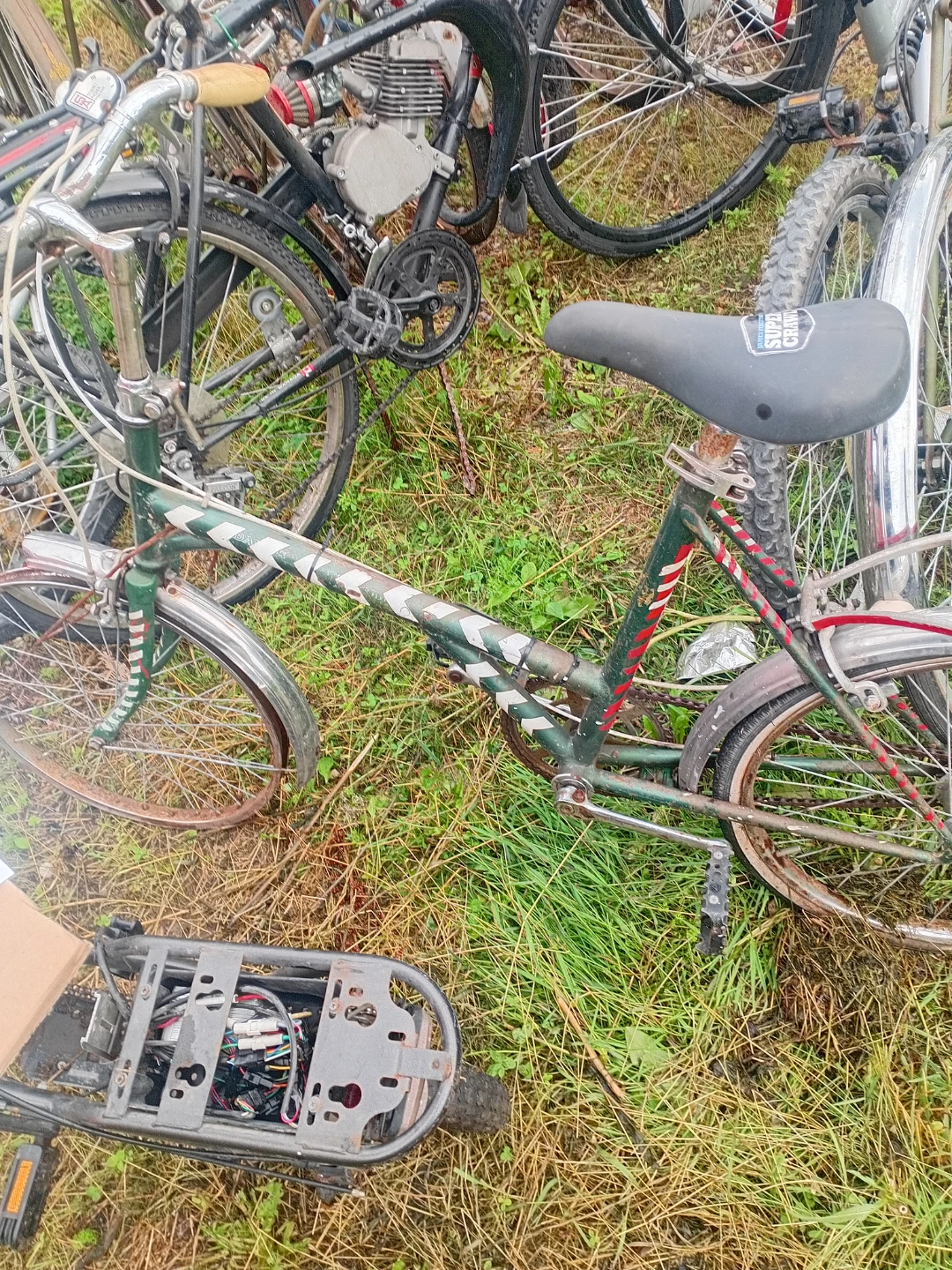 Vintage Green Bicycle