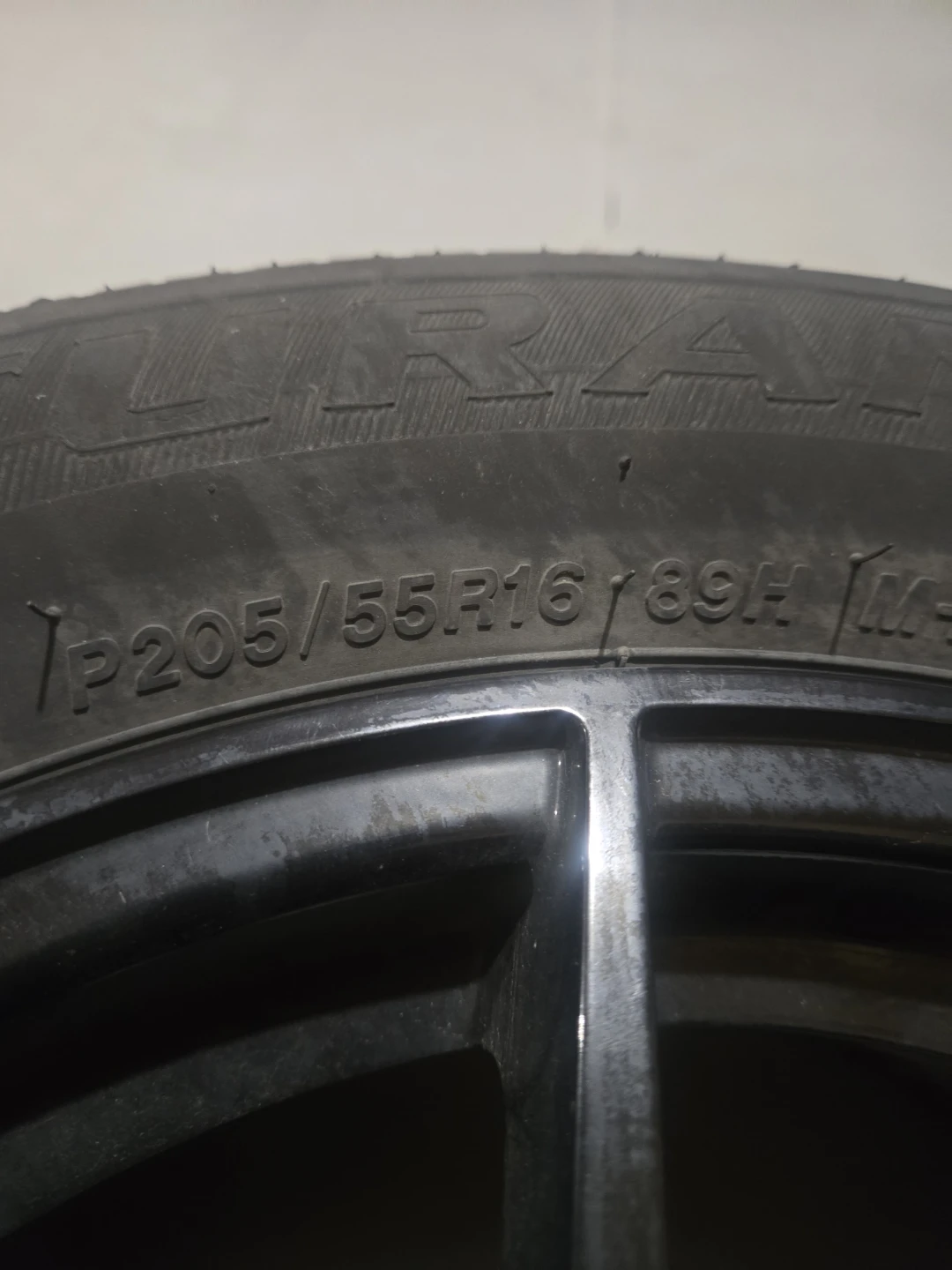 FAST Wheel with Tire - photo 3