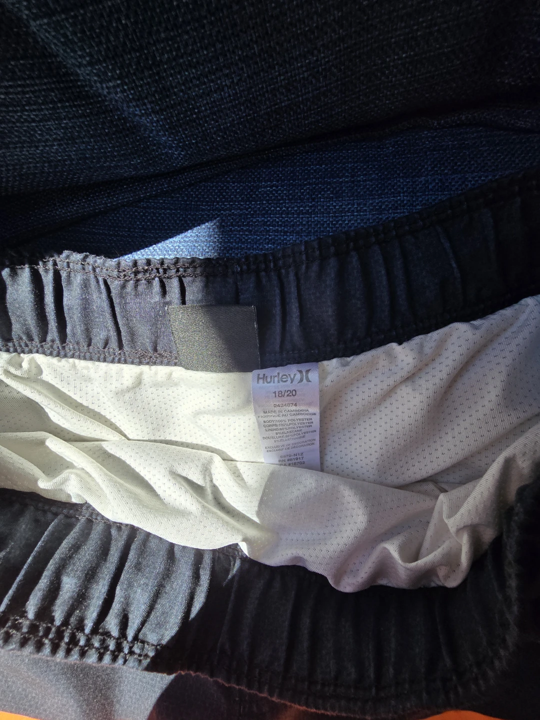 Hurley  Swim Trunks (2 pairs)14-16 y.o EUC - photo 3
