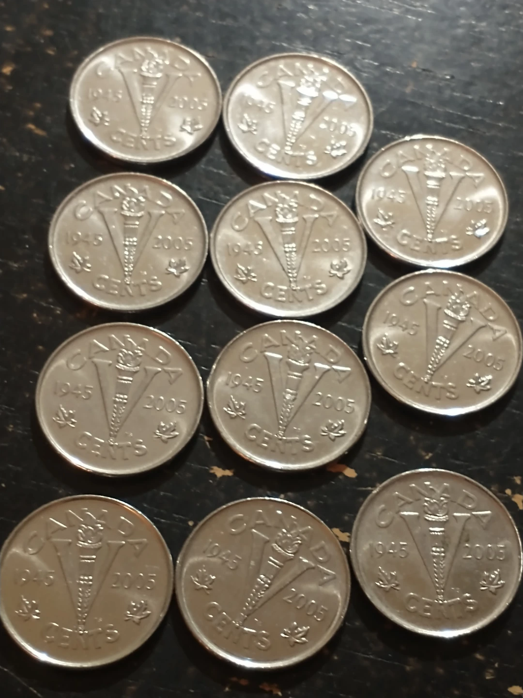 2005 Canadian 5 Cent Coin 1945 Commemorative x 11 - photo 2