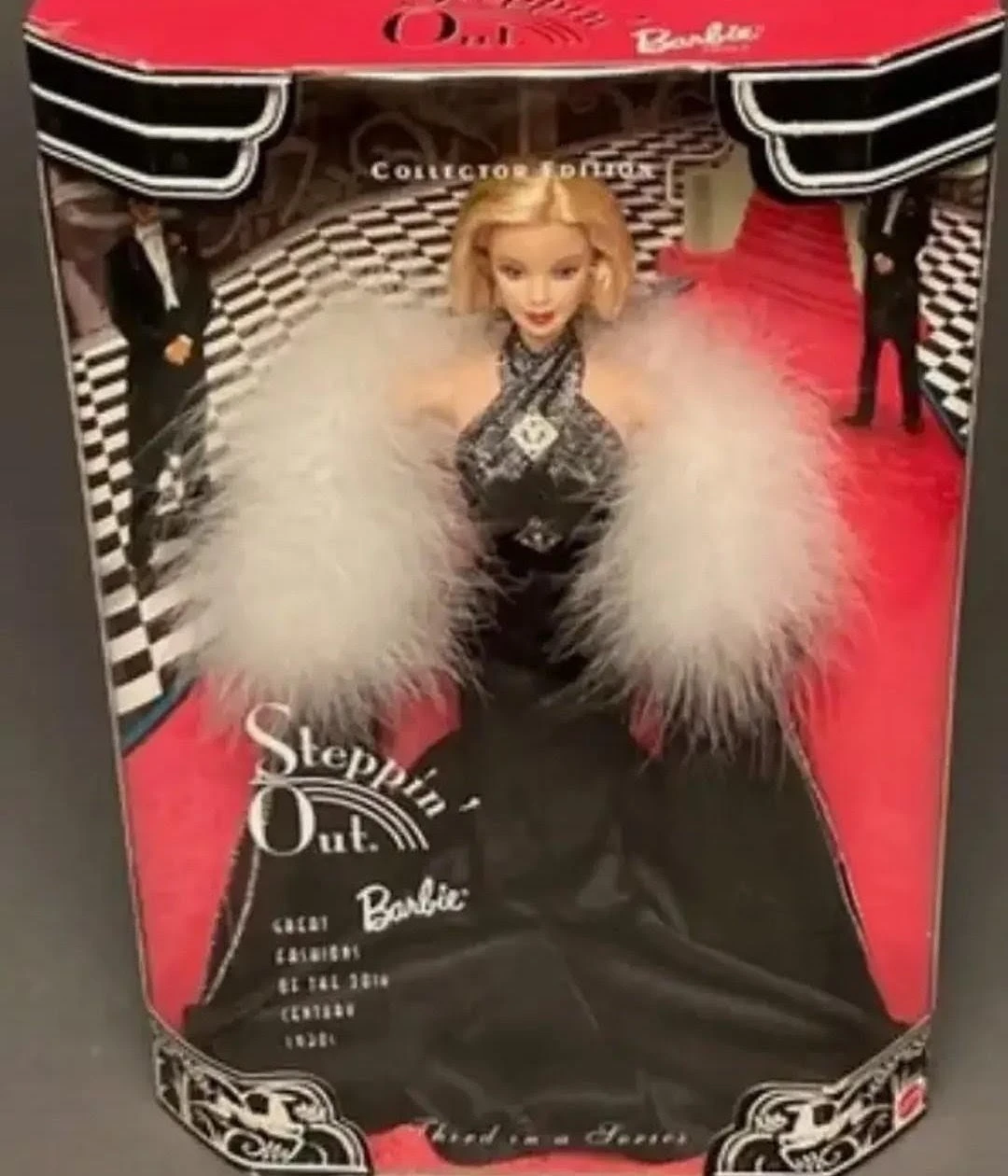 Rare 1930's Steppin' Out Barbie Doll Collector Edition. - photo 2