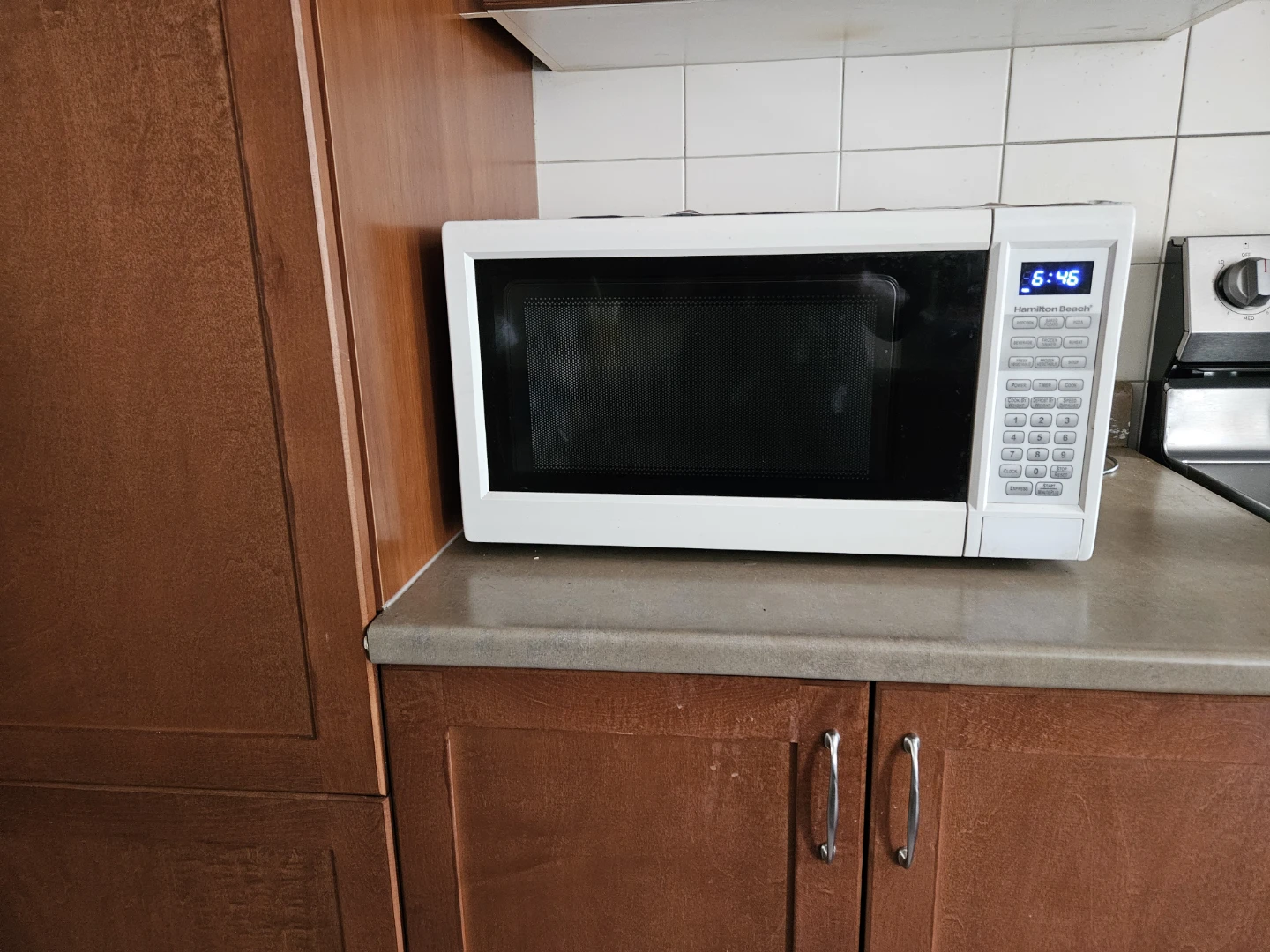 Hamilton Microwave, Sandwich maker, Toaster & waffles maker