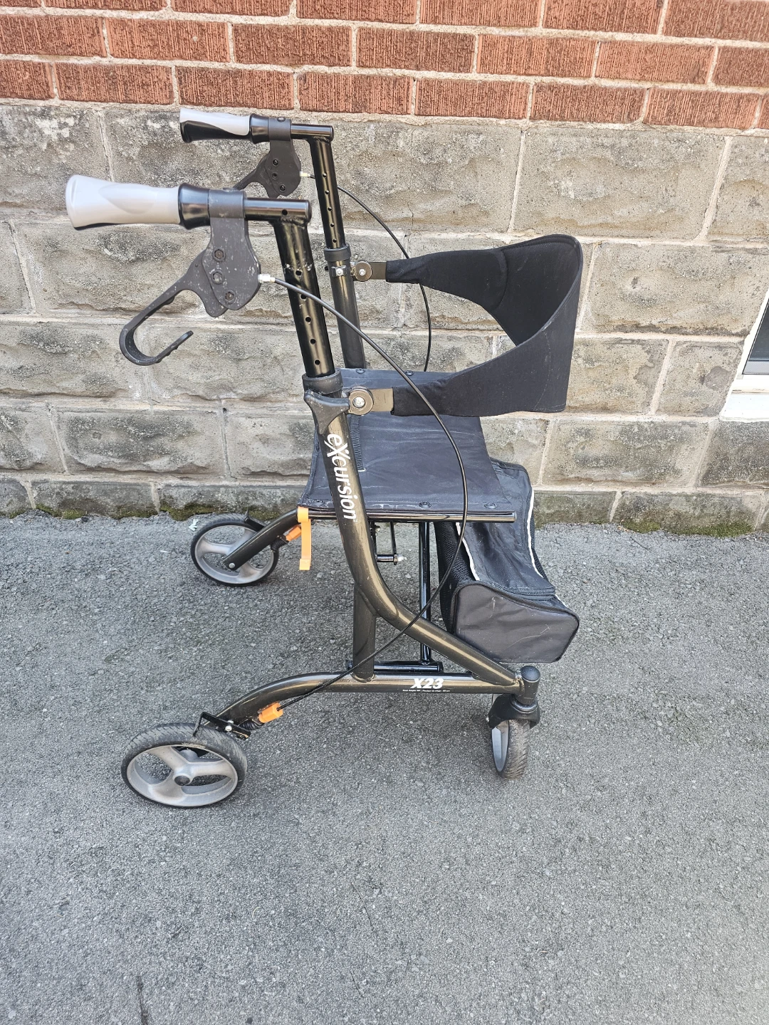 Airgo X23 Excursion Walker - photo 3