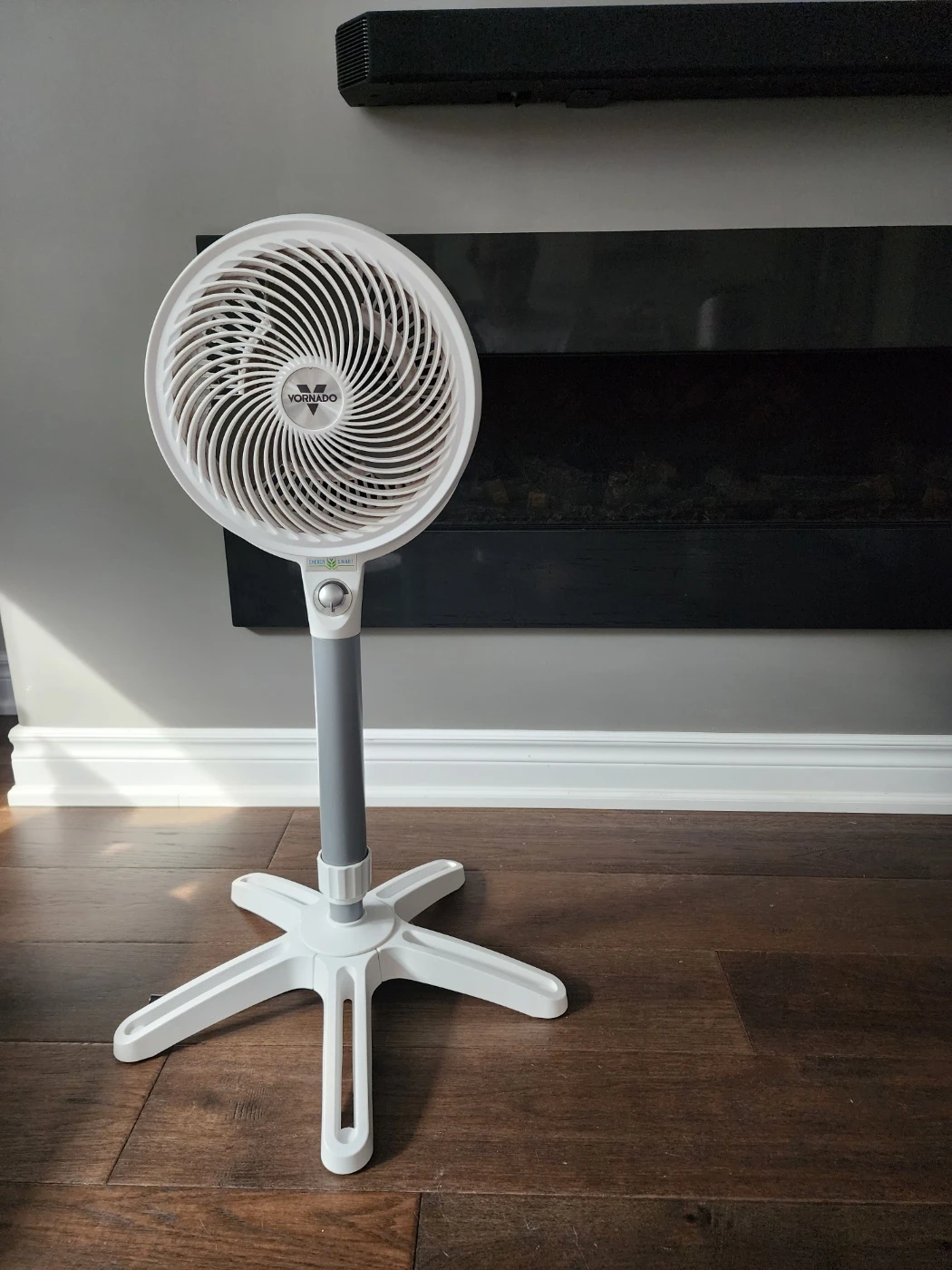 Vornado Energy Smart Pedastal Fan - Variable Speed