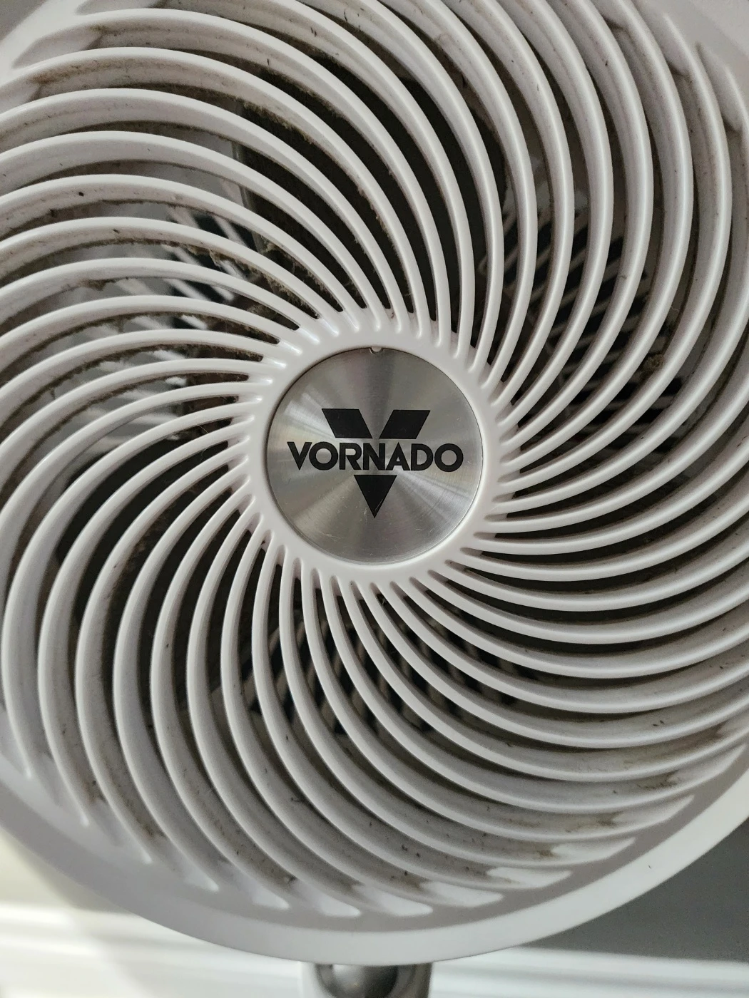 Vornado Energy Smart Pedastal Fan - Variable Speed - photo 2