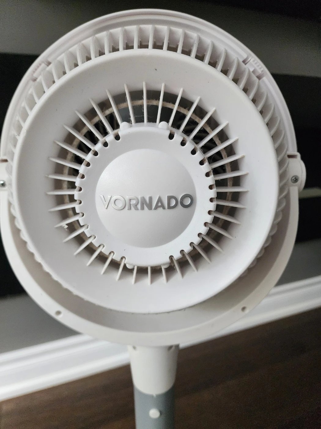 Vornado Energy Smart Pedastal Fan - Variable Speed - photo 4