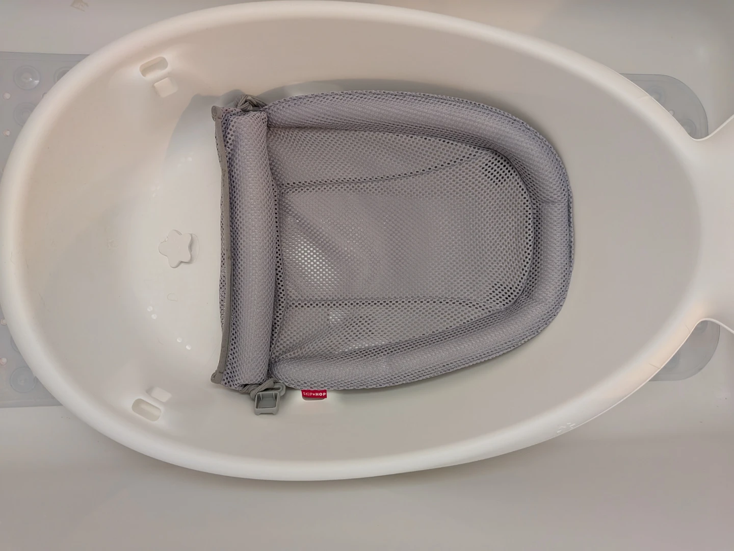 Skip Hop 3-Stage Bath Tub Moby White