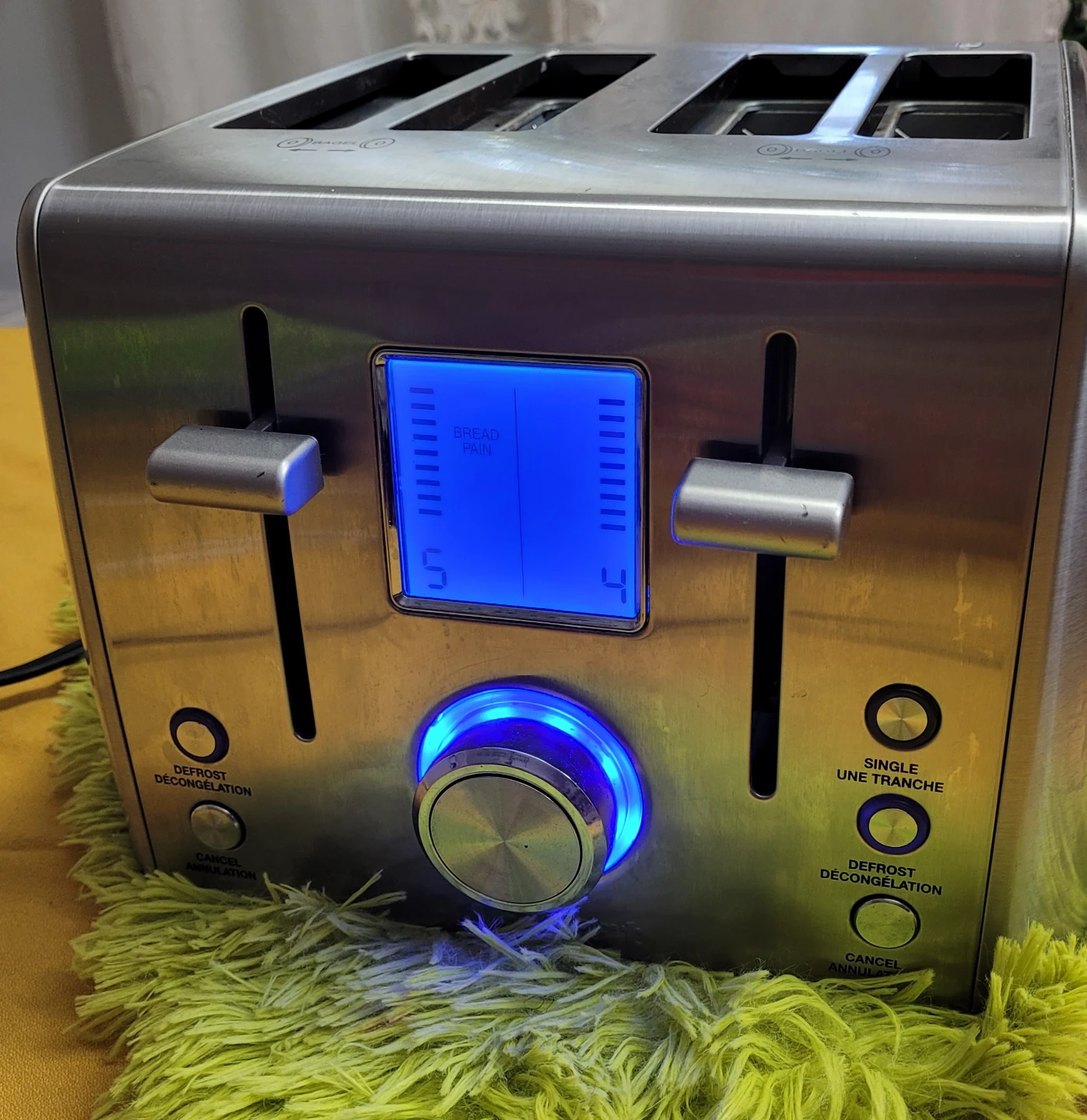 Grille-pain Cuisinart numérique 4 tranches en acier inoxydable