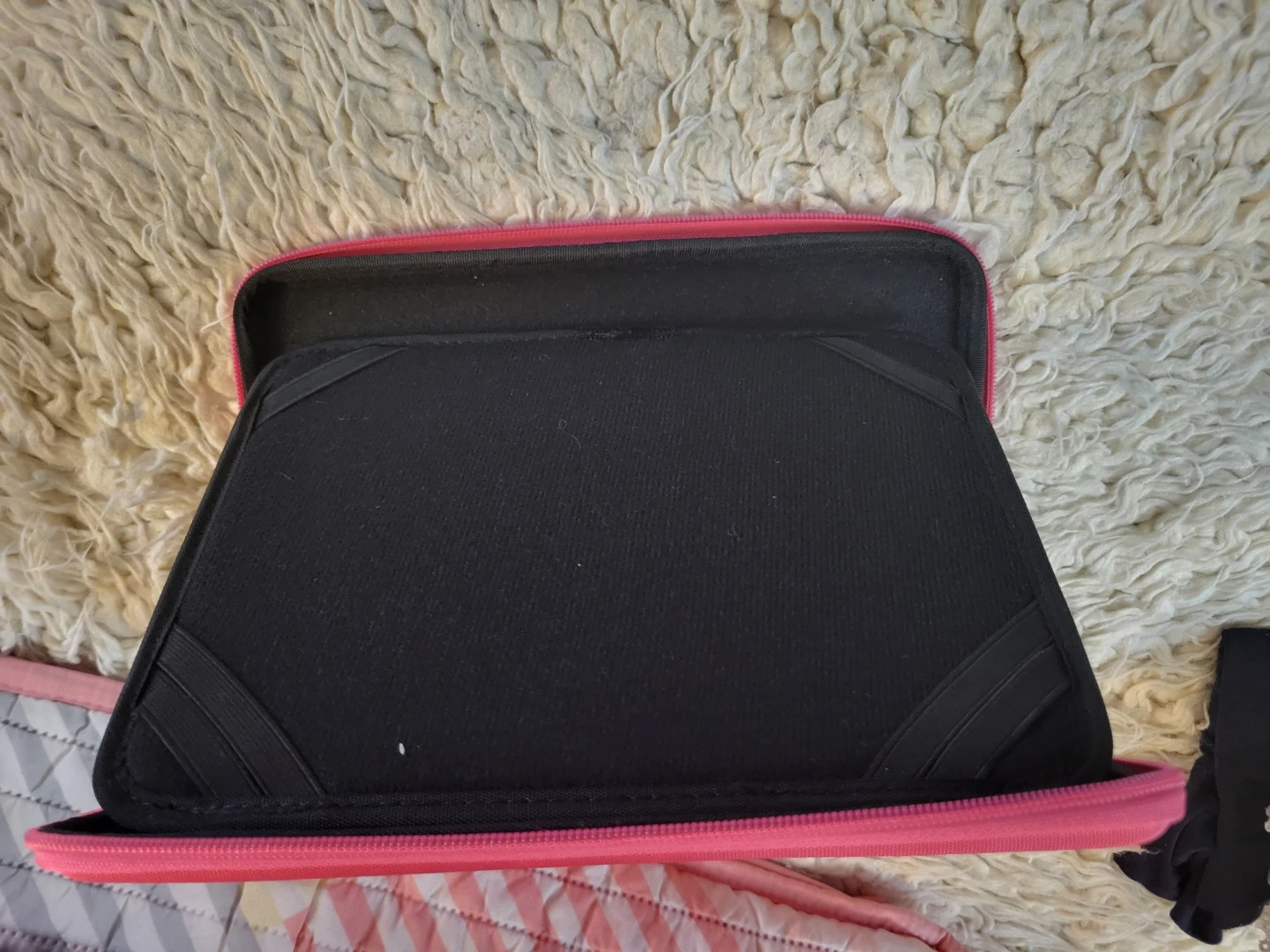Pink Protective Case for Tablet or E-Reader - photo 3