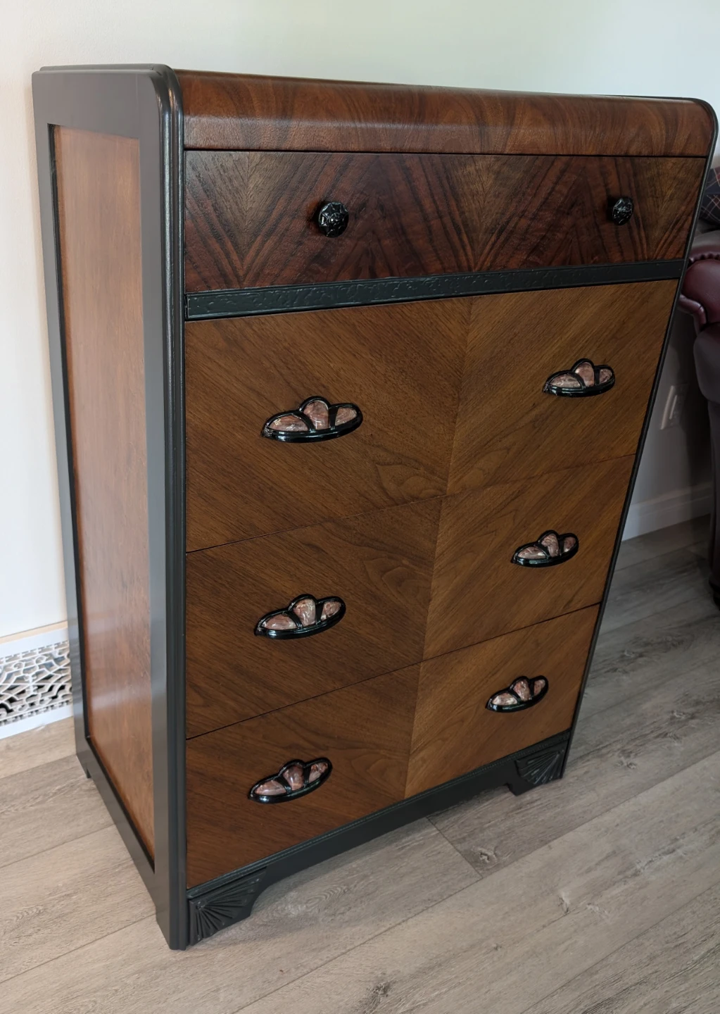 Vintage Art Deco Dresser with 4 Drawers - photo 2