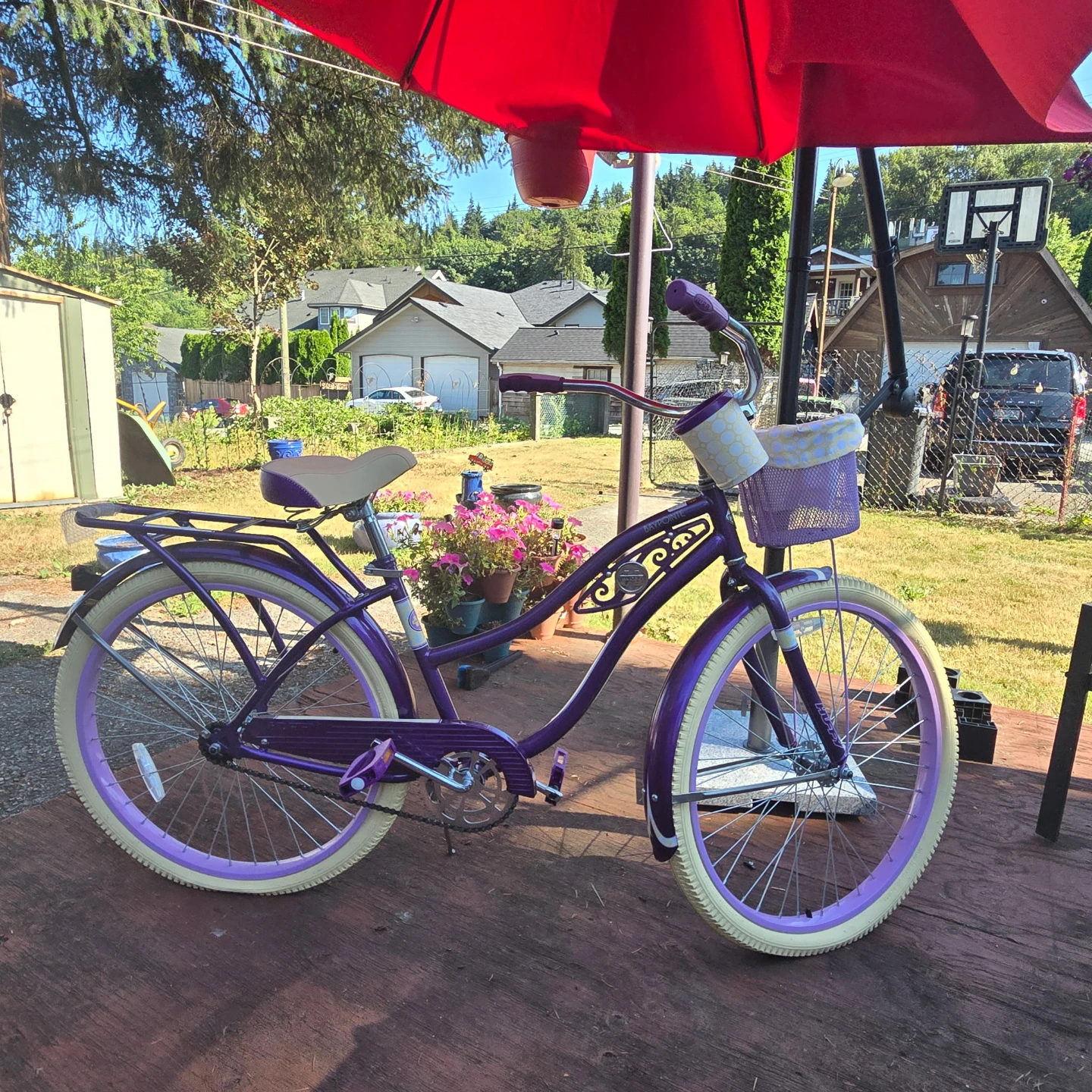 Huffy Purple Cruiser Bike with Basket new