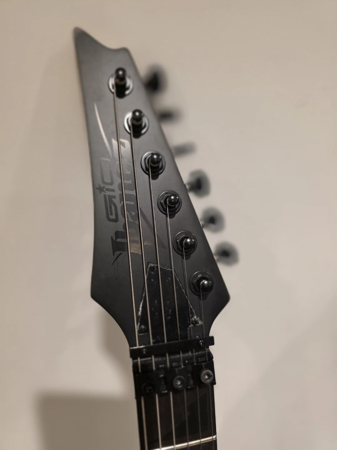 Ibanez RG Series Electric Guitar - photo 2