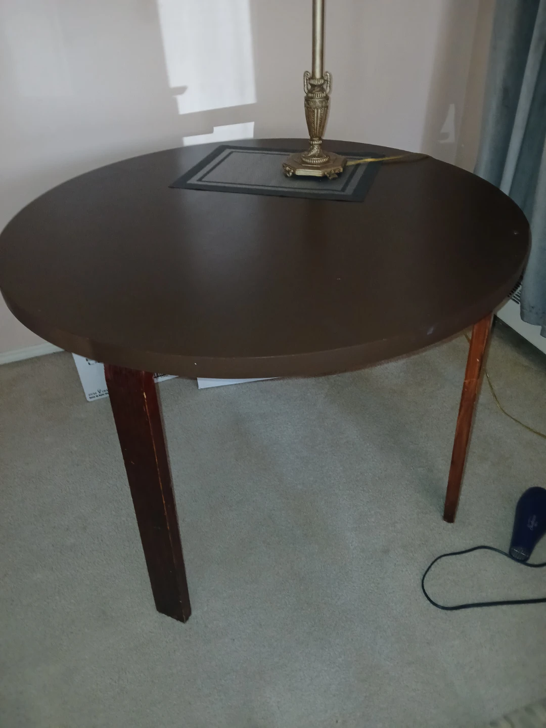Round Kitchen Table