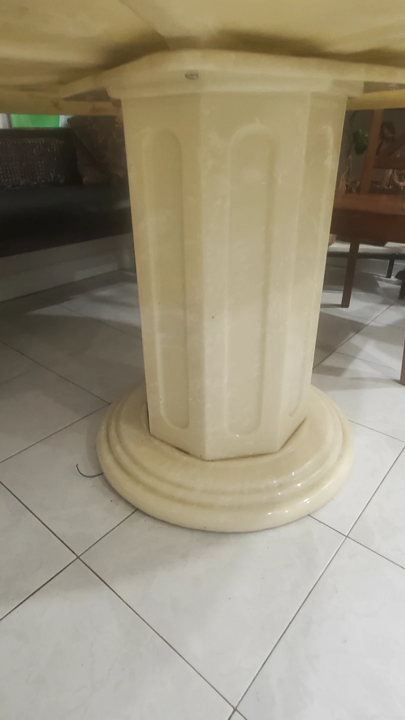 Round Pedestal Dining Table - photo 2