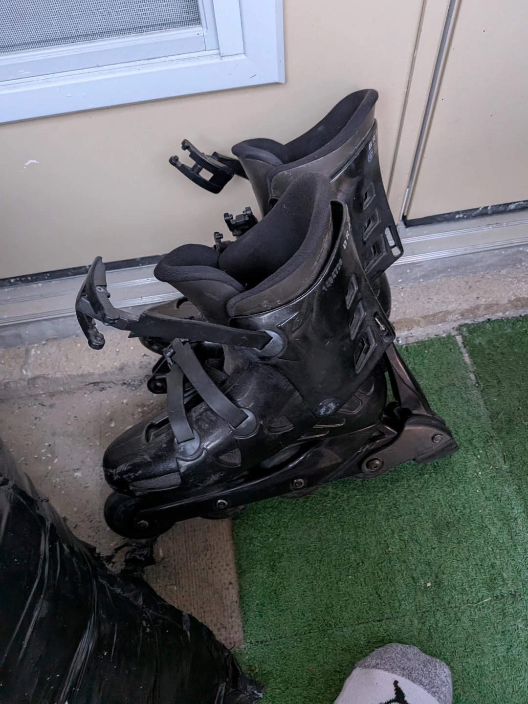 Black Inline Skates