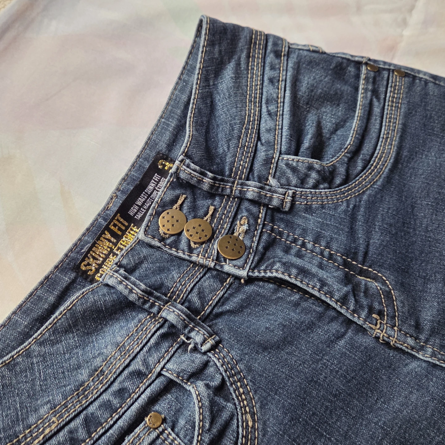 Women's Skinny Fit Jeans