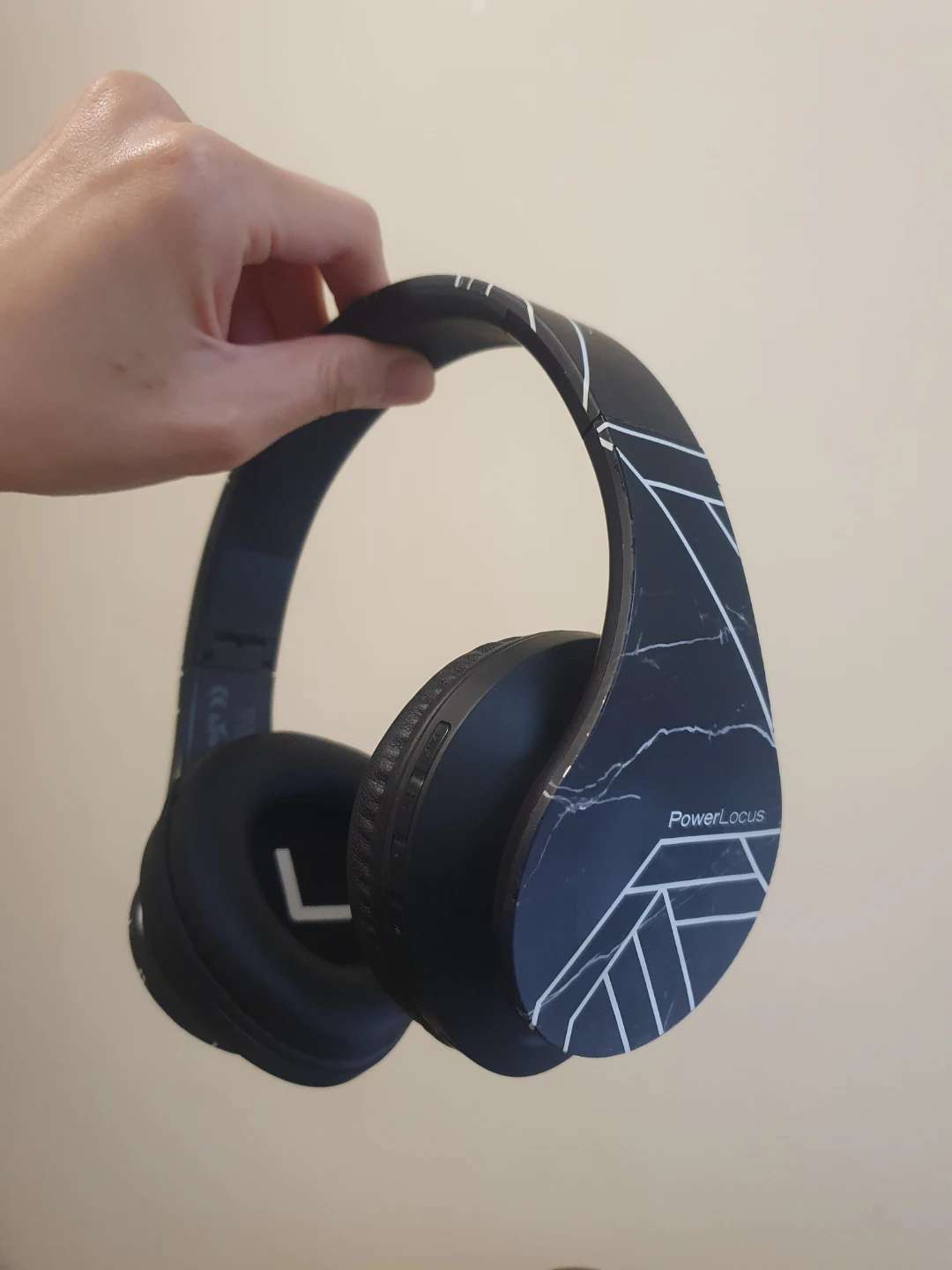 bluetooth headphone