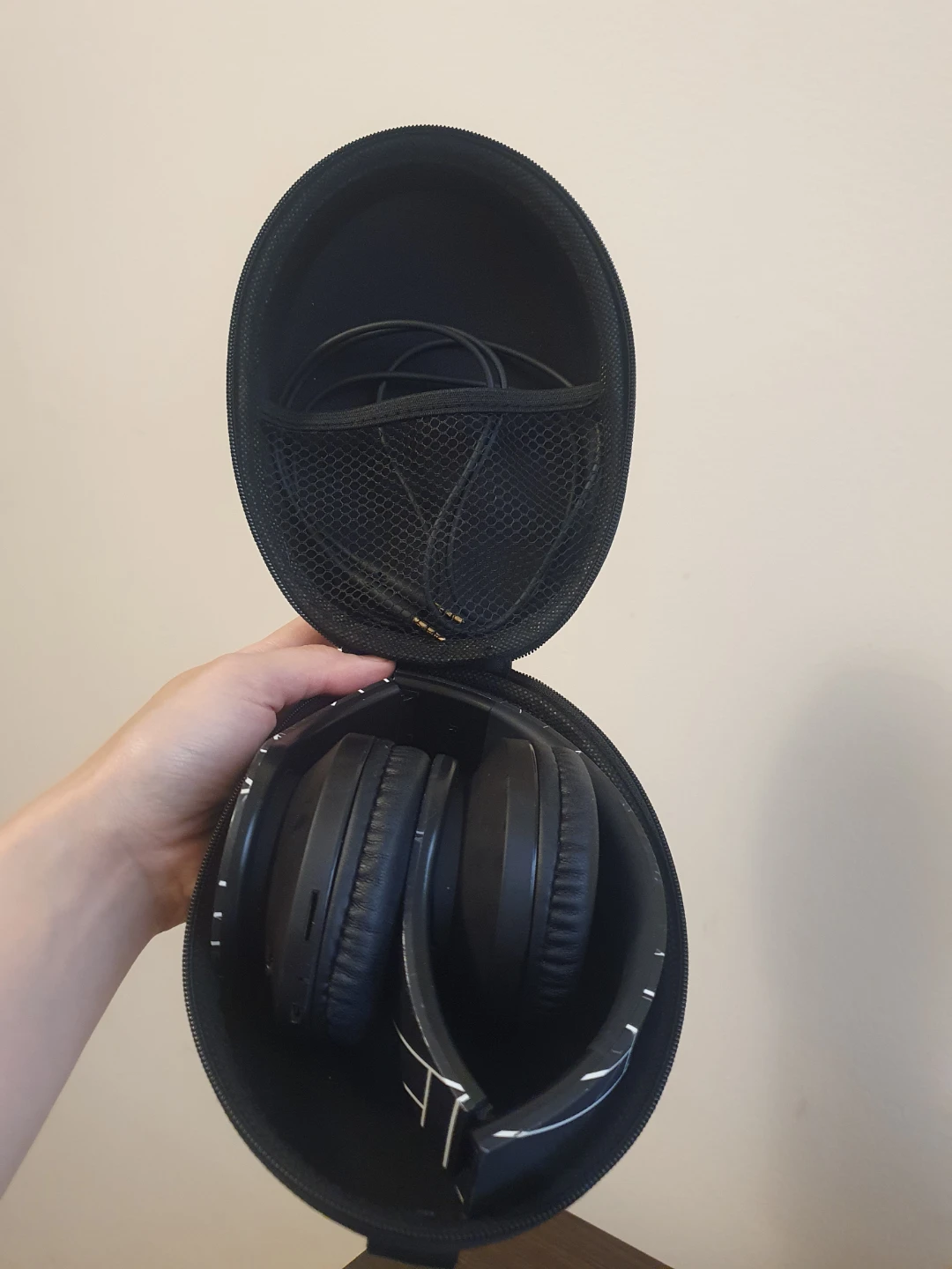 bluetooth headphone - photo 5