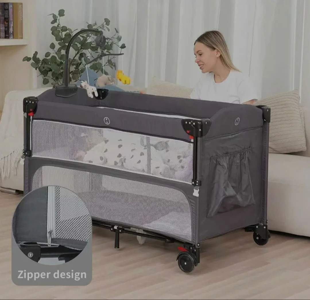 Baby bassinet and playard brand new - photo 2