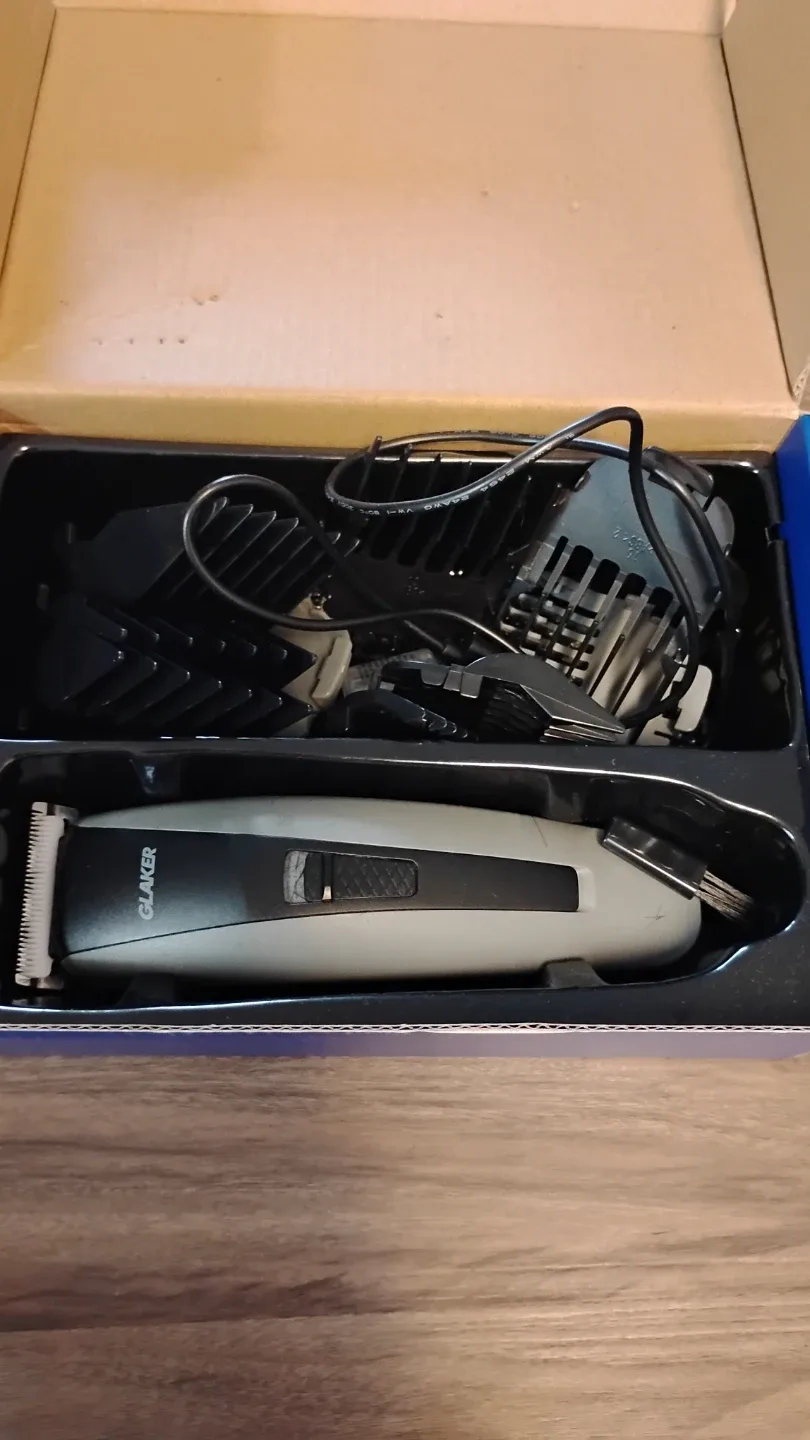 Selling my GLAKER hair clipper set! - photo 3
