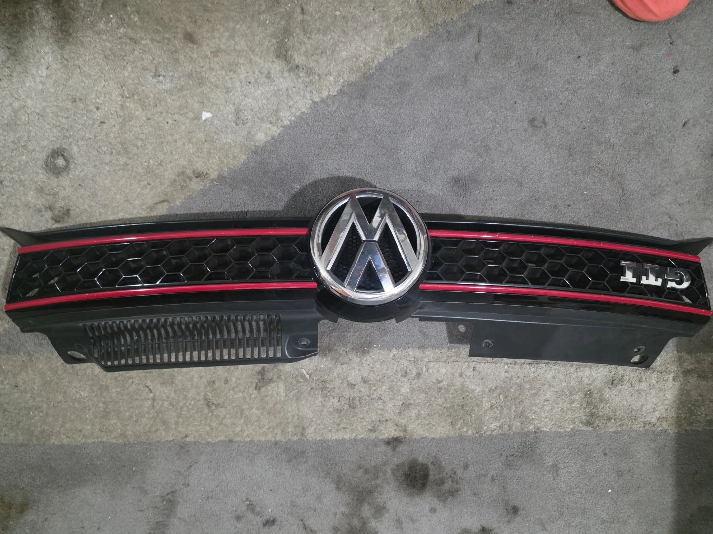 Volkswagen GTI Front Grille