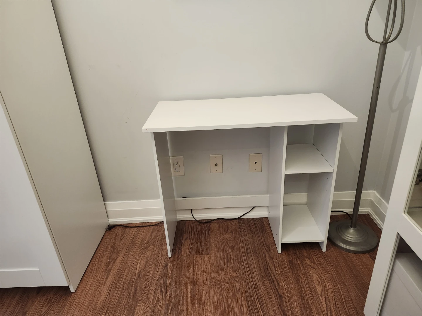 Small computer desk