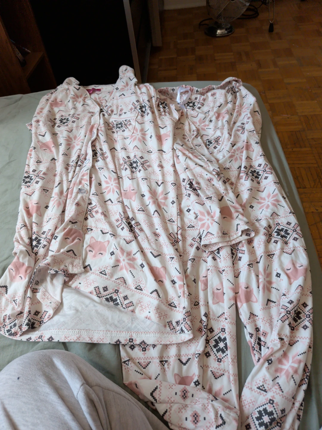 Pink Fox Pattern Pajama Set