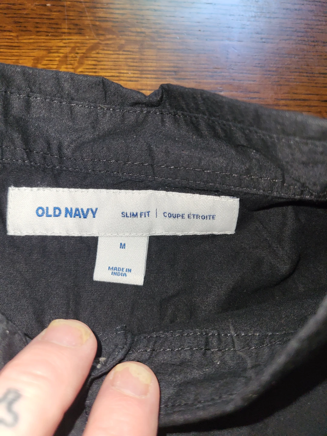 Old Navy Slim Fit Black Button-Up Shirt - Medium - photo 2