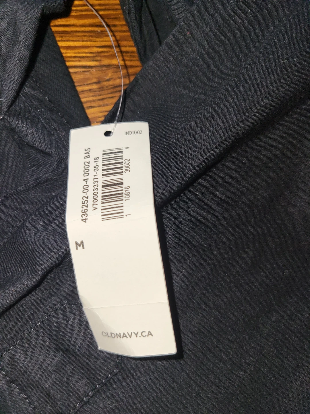 Old Navy Slim Fit Black Button-Up Shirt - Medium - photo 3