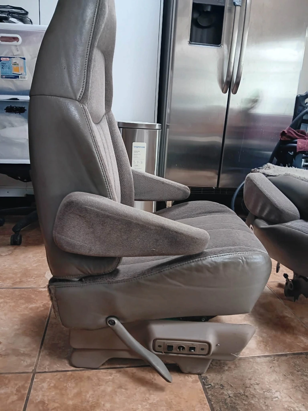 Chevy Astro Van seats - photo 4