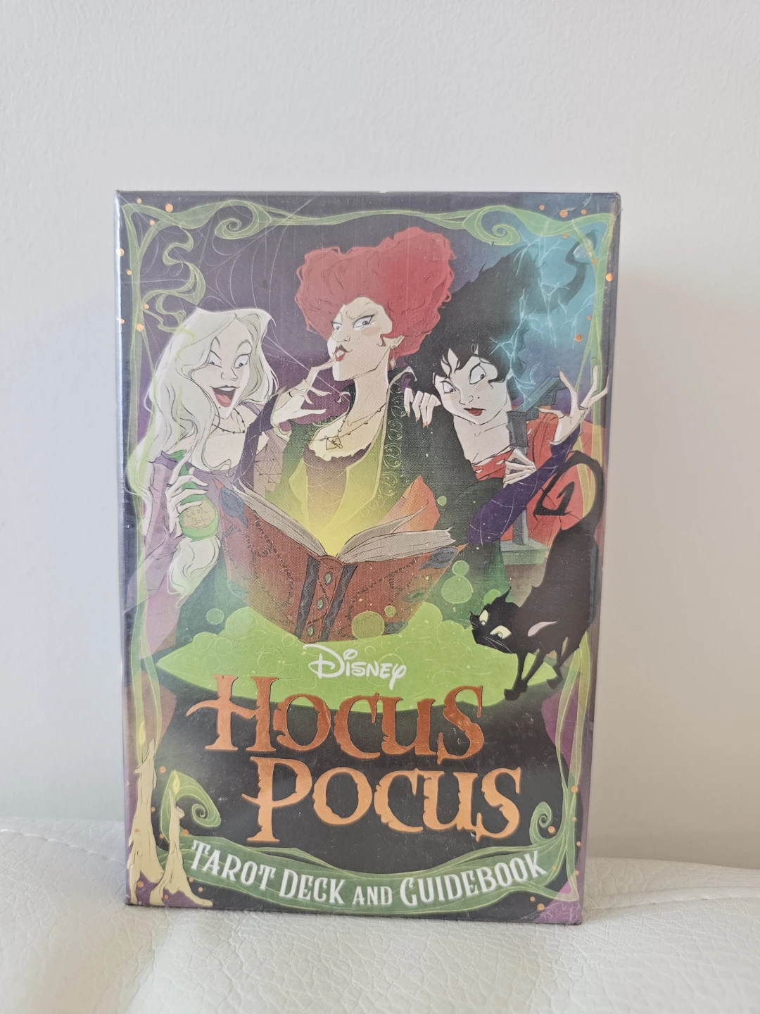 Disney Hocus Pocus Tarot Deck and Guidebook