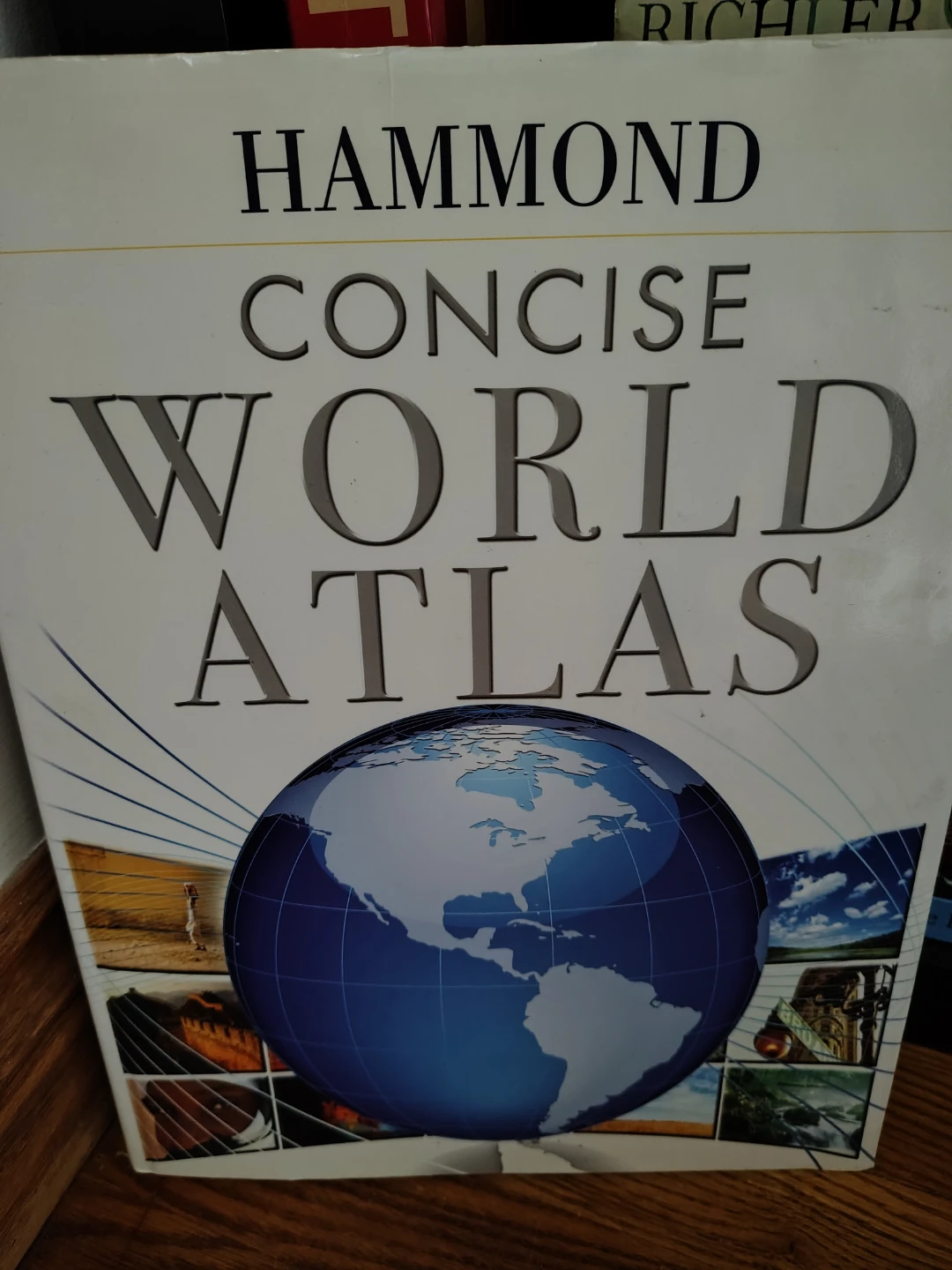 Hammond Concise World Atlas Book