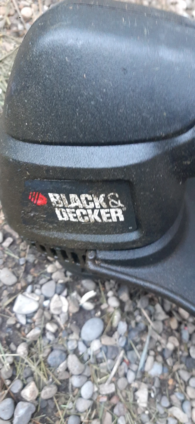 Black & Decker Electric String Trimmer - photo 2