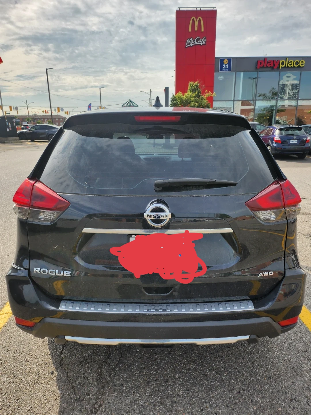 2018 Black Nissan Rogue AWD - photo 3