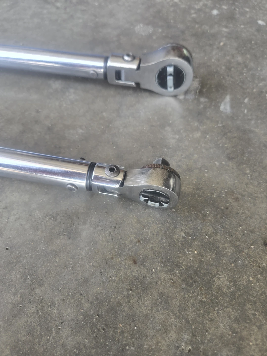 Mac Tools 1/2 and 3/8 Torque Wrenches - photo 2