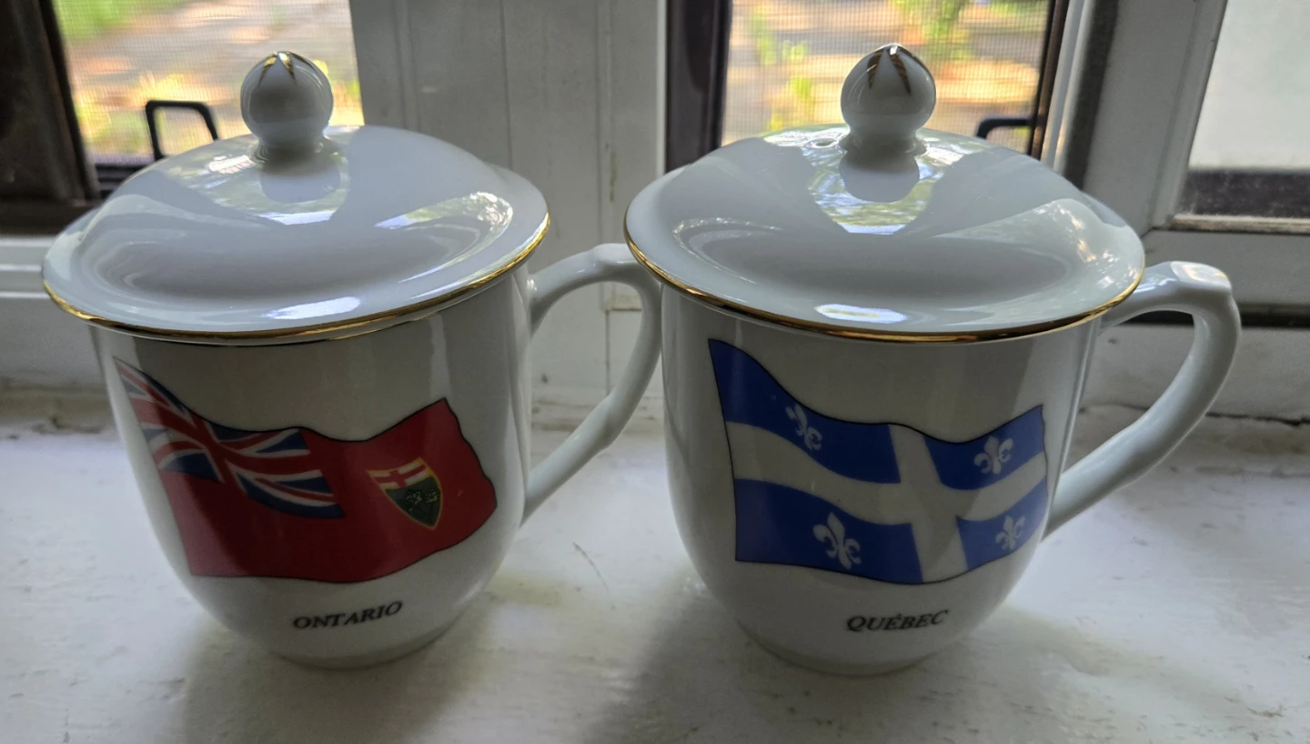 Canadian Collection Mugs with Lids - Ontario & Quebec Flags - photo 4