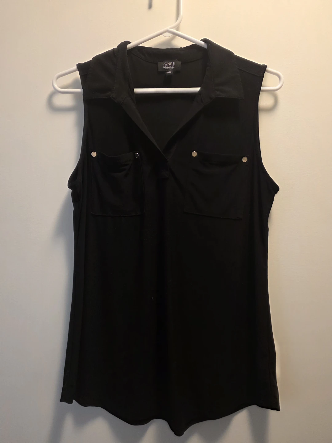 Jones New York Signature Black Sleeveless Top Size M